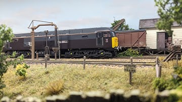 Lima trains DCC slow crawl performance test. Class 47 "Prince William".