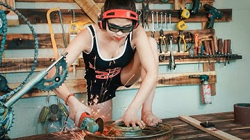 Hannah Daily Life - Hannah Shows How To Make Wall Clock From Wheels & Chains - Steampunk Girl