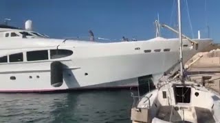Santa Maria di Leuca, maxi yacht si schianta sulla banchina