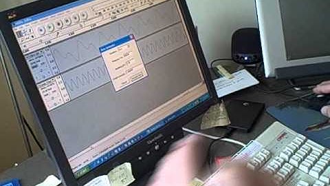 How sound waves combine demonstrated using Audacity