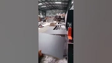 Auto Edge Bander in working