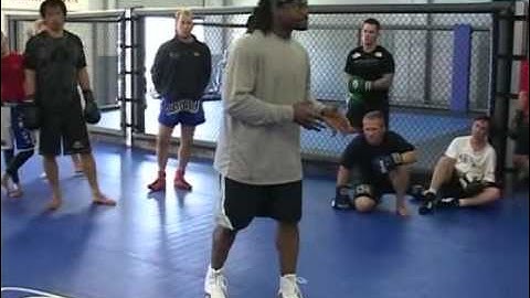 Boxing - How to Throw the 1-2 / Jab-Cross