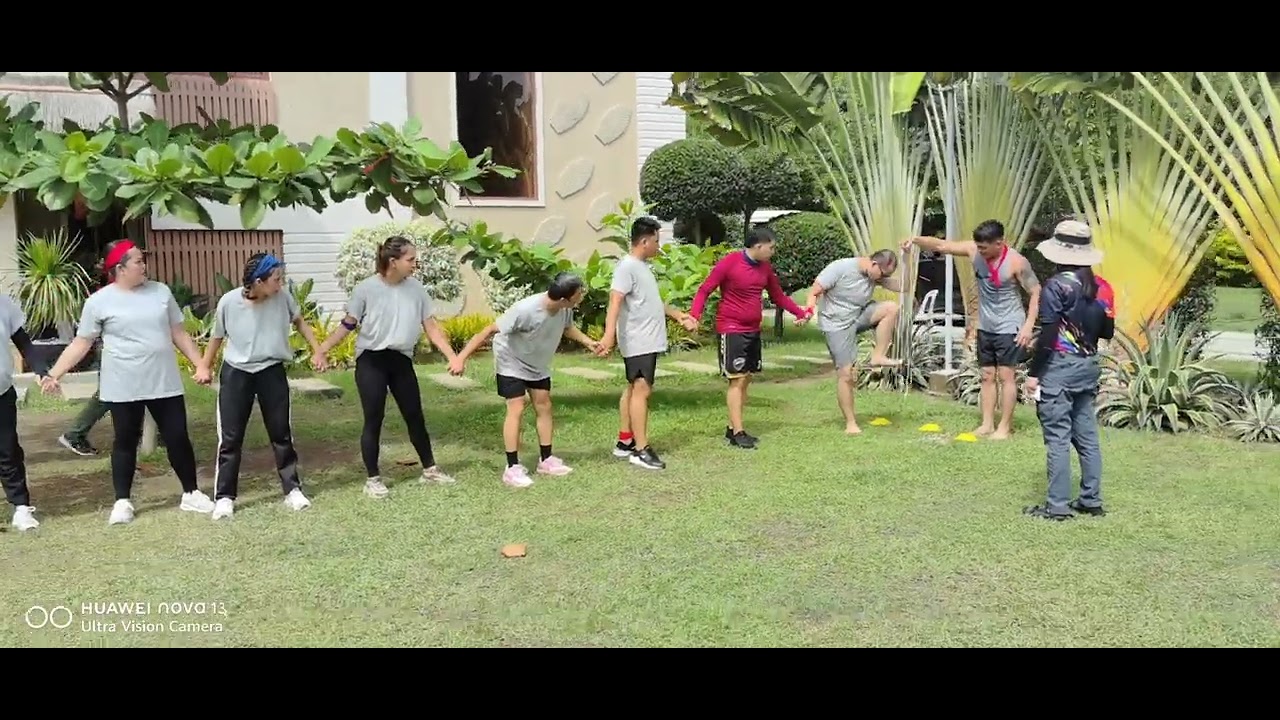 ROPE RELAY / TEAM BUILDING GAMES /PLAYGROUND - YouTube