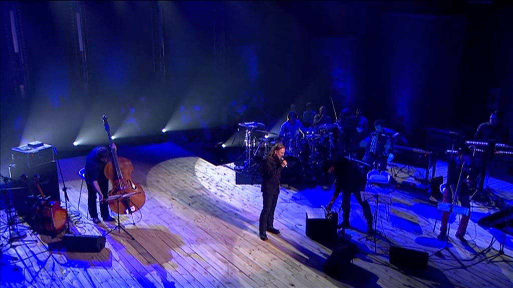 Yugopolis & Marek Piekarczyk - Nieuchwytna