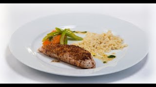 Филе индейки в ореховой панировке с кускусом и овощами | Дежурный по кухне Филе индейки в ореховой панировке с кускусом и овощами | Дежурный по кухне