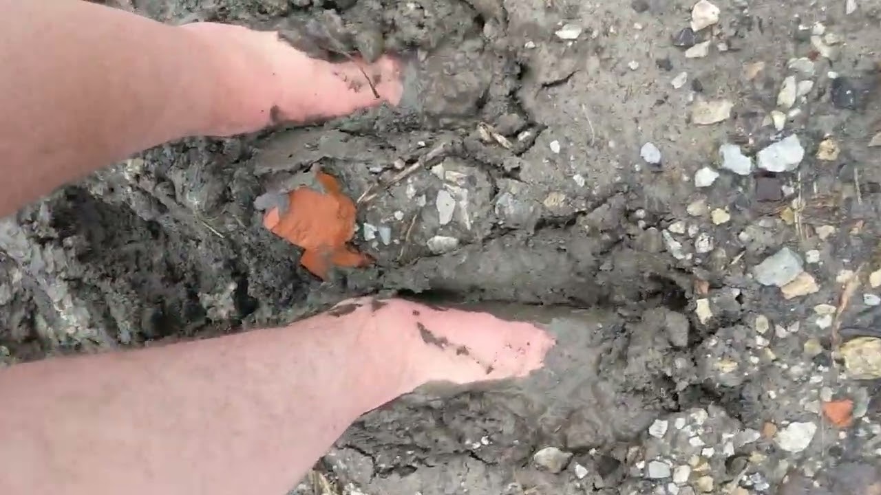 Barefoot on a Rainy Day part 3 - getting my bare feet caked in thick, slurpy mud!
