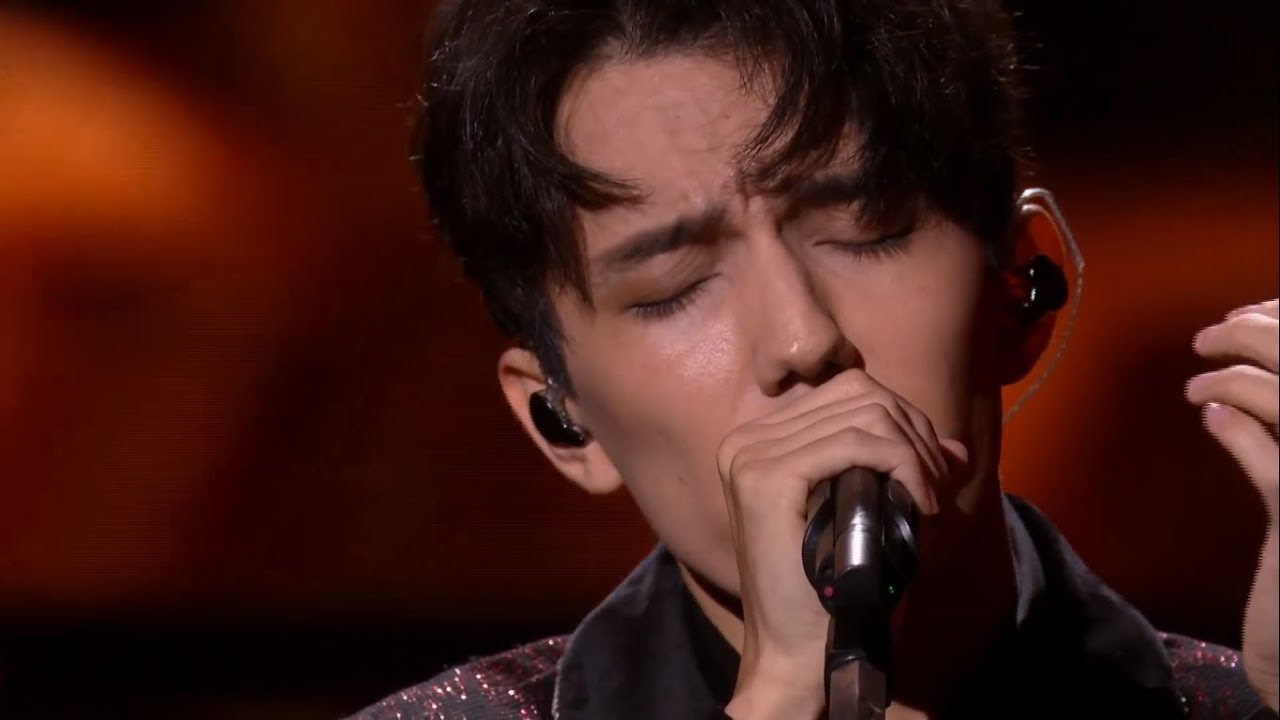 димаш алан реакции. димаш кудайберген фото. димаш кудайбергенов. димаш на ютубе с переводом. Dears димаш.