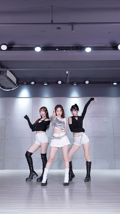 HUNTRIX-‘Golden’ #kpopdemonhunters #huntrix #golden #dance #cover
