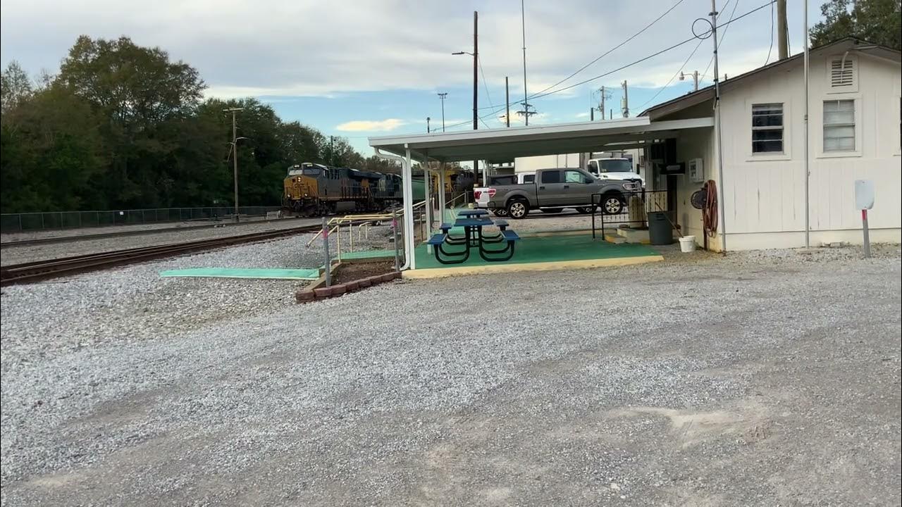 CSX works former ACL yard, Dothan AL, 1545 hrs, Monday 4 December 2023