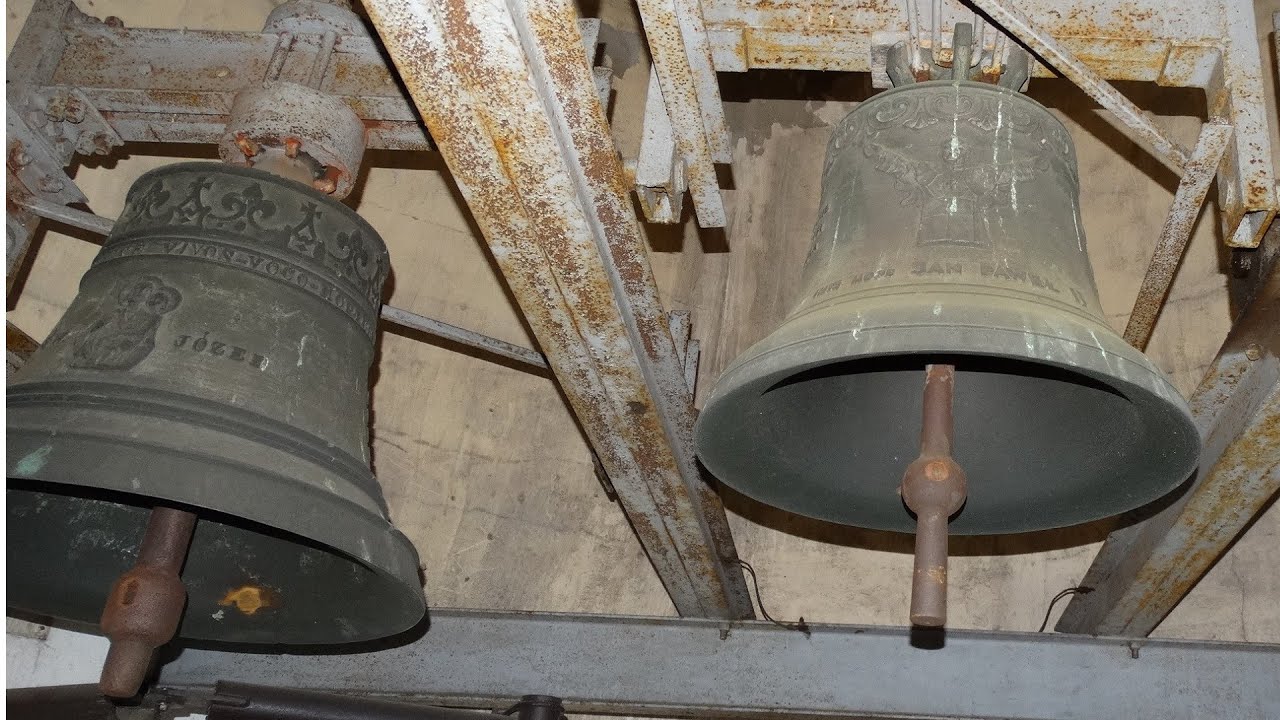 Wilamowice - Dzwony kościoła pw. Przenajświętszej Trójcy