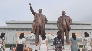 植民地解放75年で献花 北朝鮮「国防力強化」