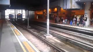 輕鐵507綫1028@025駛離及751綫1060-1003@173駛入屯門站