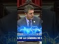 Izamiento de bandera en el recinto  kirchnerista vs Miley