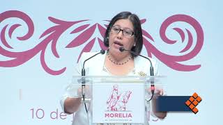 Recibe Ana Luisa Barajas presea Amalia Solorzano