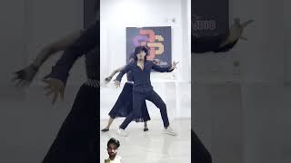 #dance #song #dancecover #dancer #bollywood #music #telugu #folk #kannadasongs #shortsvideo Sharuk.khan3993