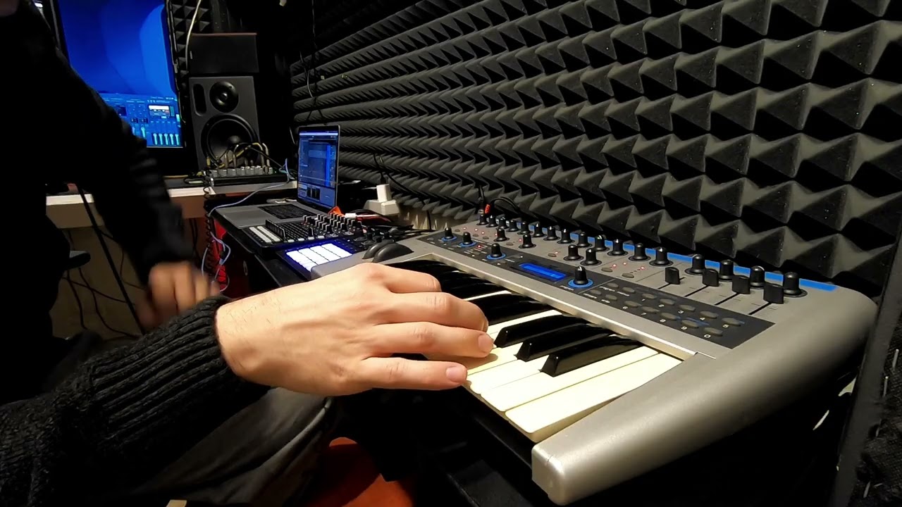 Ambient Drone for Deep Sleep (E Minor, No Rhythm)