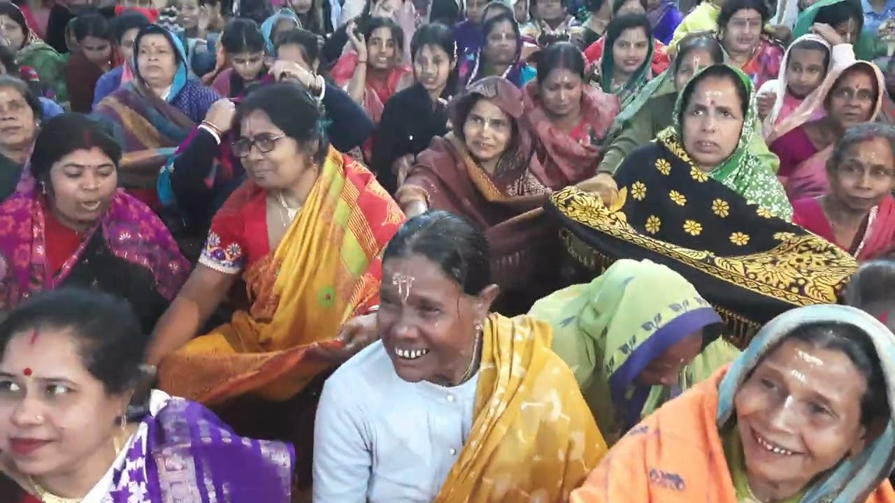 এক নাম কীর্তন আমাদের গ্রামের ২৪ প্রহর মহানাম যজ্ঞ স্মৃতি হিসেবে থেকে যাবে 🙏