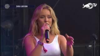 Zara Larsson - Don't Let Me Be Yours/Shape Of You (Live at Lollapalooza Chicago 2017)