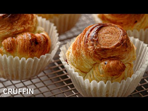 <strong>냉동생지로</strong> 만드는 머핀! 결이 살아있는 크러핀 만들기 🥐🧁