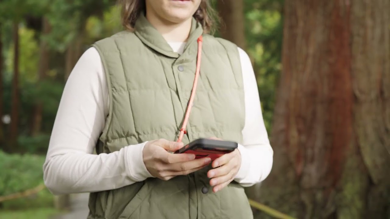 Preview of Peak Design Mobile Crossbody Strap Video
