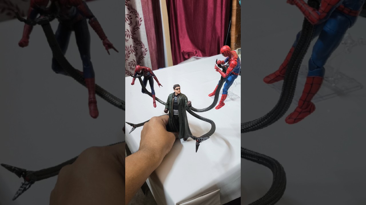 Unboxing Marvel Legends Doctor Octopus 