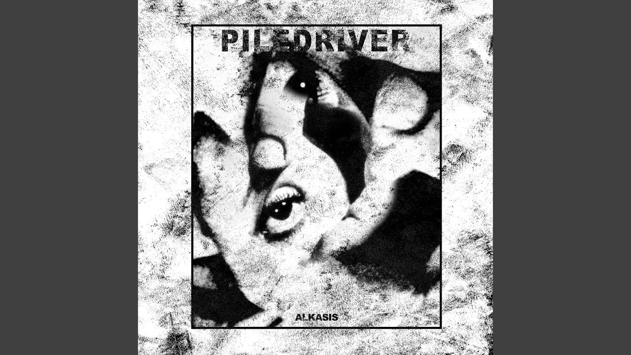 Guarda PILEDRIVER su YouTube Guarda PILEDRIVER su YouTube