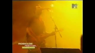 Manic Street Preachers - 1999-07-01 Roskilde Festival, Denmark (MTV interview and live clip)