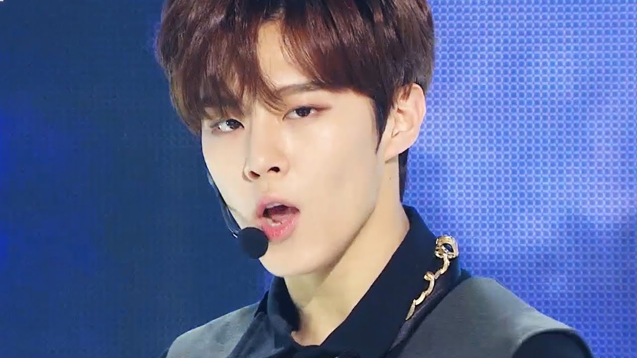 UP10TION - Blue Rose [Show! Music Core Ep 616] - YouTube