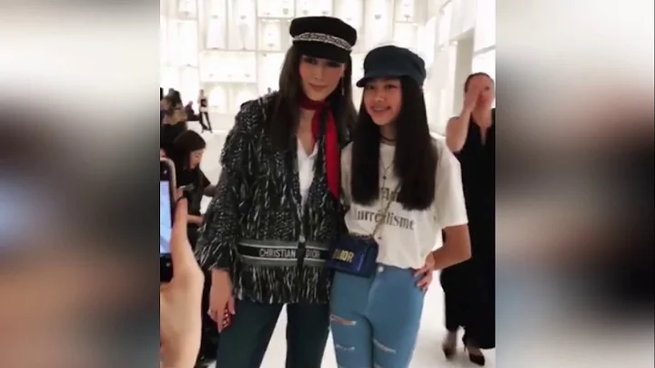 任达华女儿现身巴黎秀场 长腿抢镜身材比例胜超模妈妈 - 天天要闻