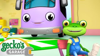 Gecko's Has an ACCIDENT | Gecko's Garage Stories and Adventures for Kids | Moonbug Kids