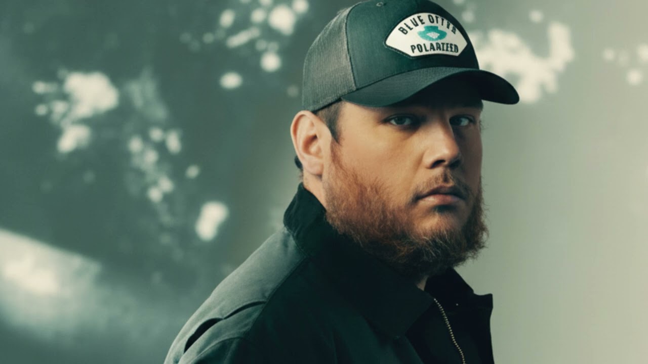 I See Heaven In Her Smile Luke Combs ( Official Lyrics Video )