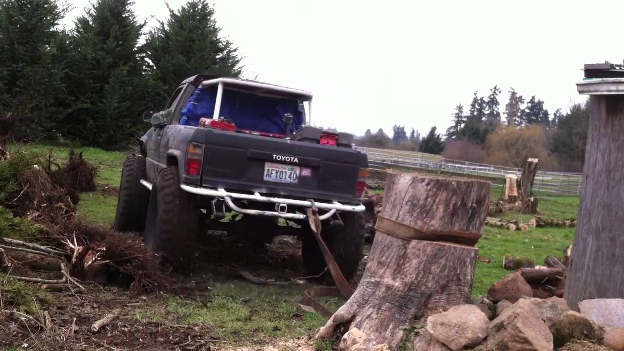 Toyota 4runner pulling out stump - YouTube