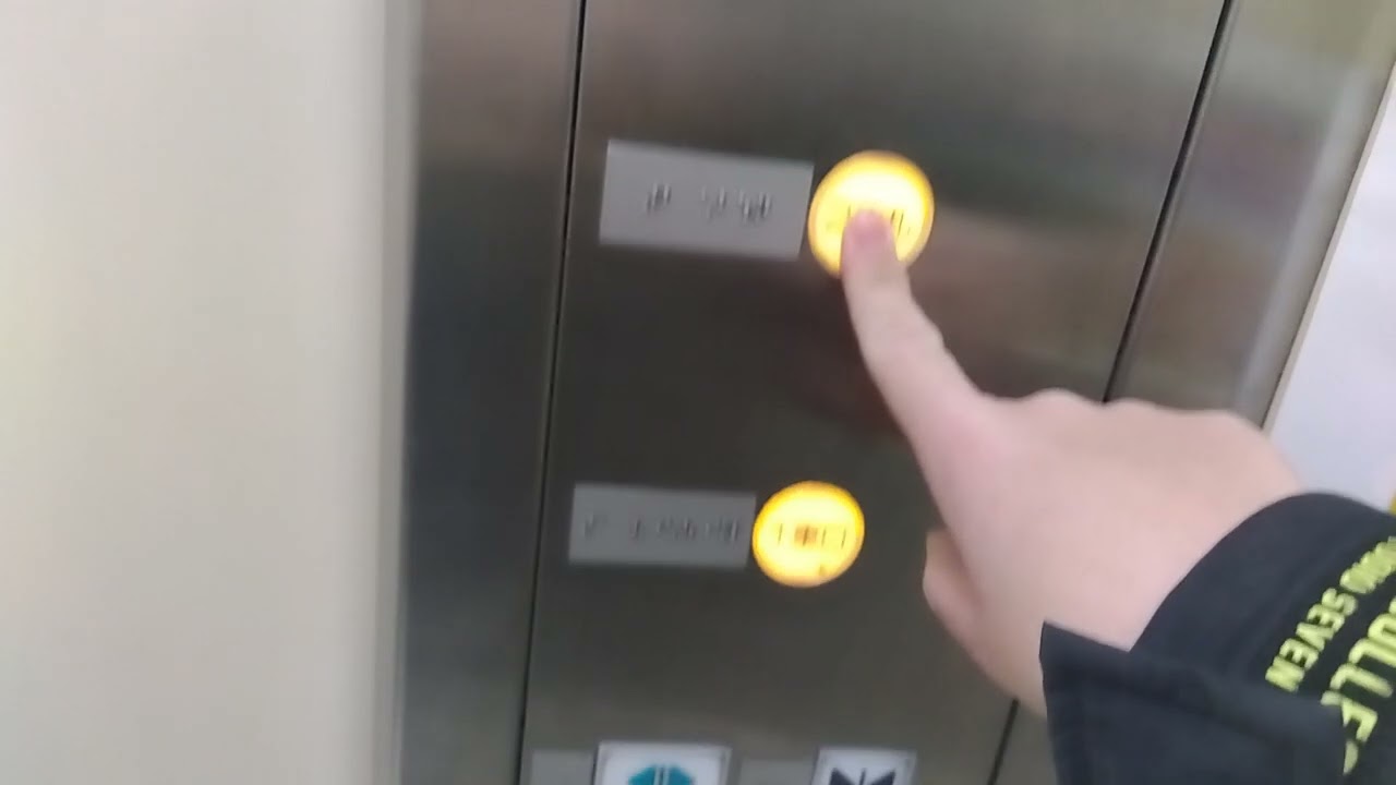 小川駅東口の日立エレベーターに乗ってみた！