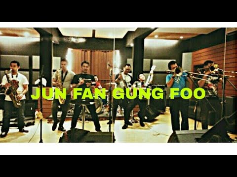 BRUCE LEE (JUN FAN GUNG FOO)