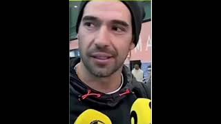 Abel Ferreira chega a portugal e é surpreendido por imprensa no aeroporto
