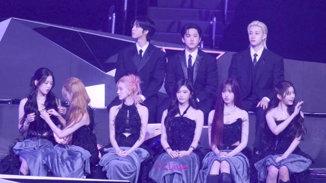 IVE 아이브 + Stray Kids 스트레이키즈 at Guest Seats before Receiving Awards - MAMA Day1 251128