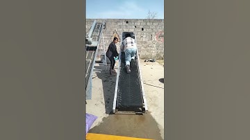 Small foldable belt conveyor, foldable, adjustable, four wheels, convenient for pushing fertilizer