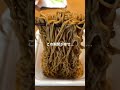 麺をカチ上げた瞬間からドラマが始まる。(ごつ盛り焼そば)