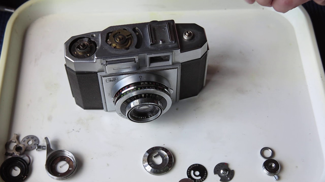 Zeiss Ikon Contina IIa ant farm part 01 - YouTube