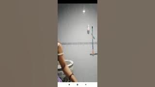 Cewek ini live lagi mandi