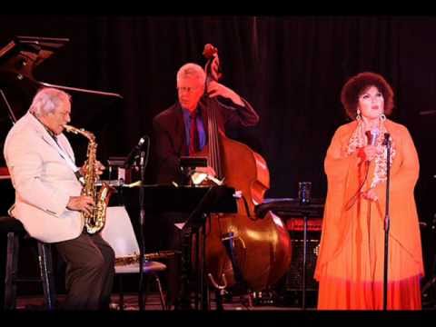 Cleo Laine & John Dankworth sing Shakespeare - LIV...