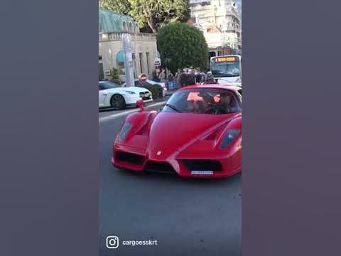 Ferrari Enzo vs LAFERRARI