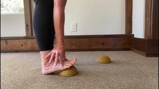 5 minutes to better feet using Yamuna foot wakers