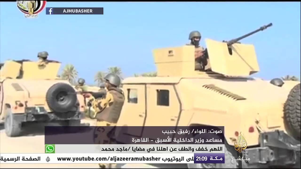 مقتل مدني وإصابة ٦ جنود بهجوم في سيناء ومدرعات الجيش تنتشر في مدينة رفح المصري
