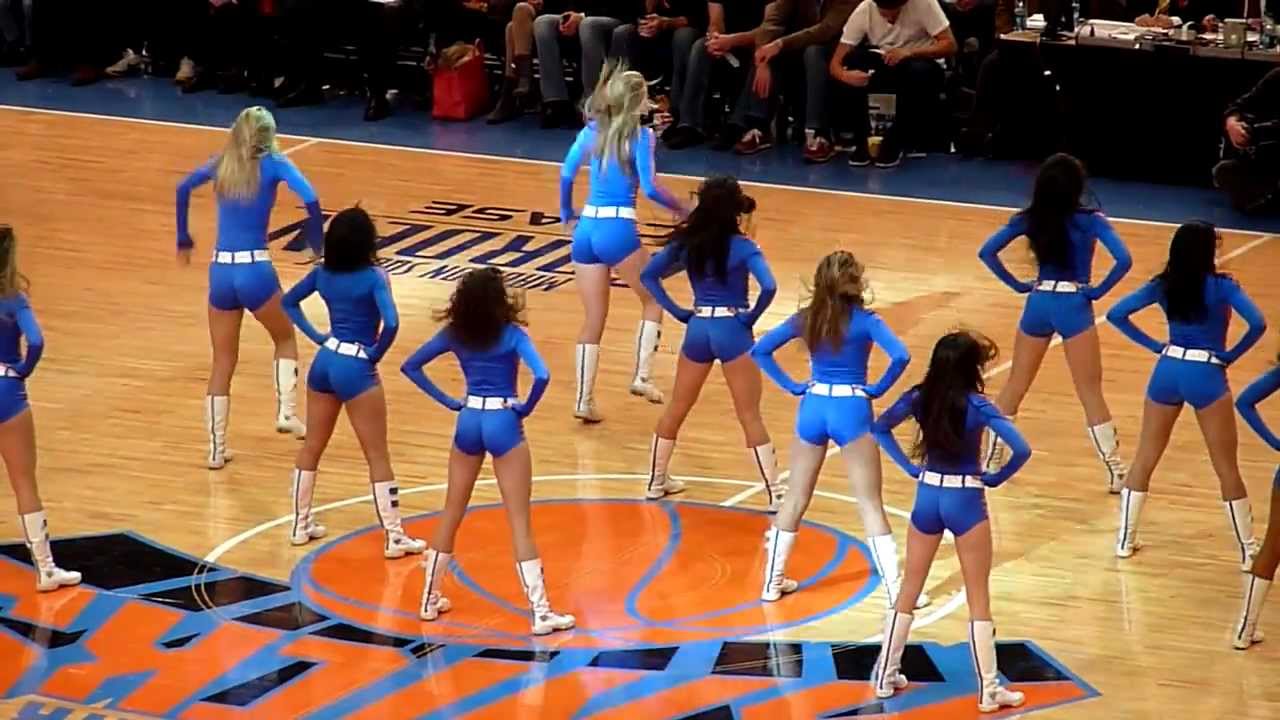 Knicks City Dancers {1} - NBA Game [HD] | January 16, 2012