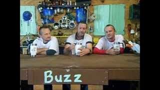 Rustic Fence-Picket Bird House Watch as the Backyard Buzz Boys create a rustic bird house using re-purposed materials. For the full tutorial visit: http://