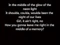 Cole Swindell Middle of a Memory Lyrics