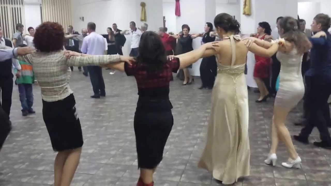 Dans Poiana Marului - Braulet