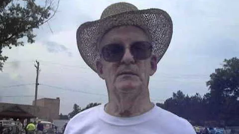 Packard enthusiasts visit annual car show in Warren