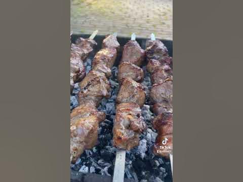 Как определить что шашлык готов. Шашлык. - YouTube